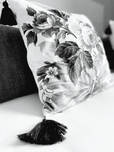 Hotels Brit Hotel Acacias : photos des chambres