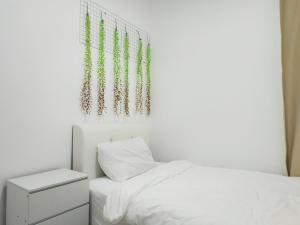 Citywoods Apartment Next to Thistle hotel,Hospital Sultanah Aminah,Ciq custom3km by YHA