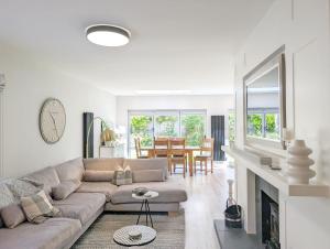 One Elms Way - Sleeps 8 - West Wittering