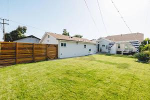 Chic Studio Suite Serene Backyard in Heart of SD