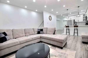 Modern Luxury Home next to Tim Hortons Field