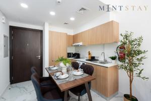 Oasis 2, Masdar City, Abu Dhabi - Mint Stay