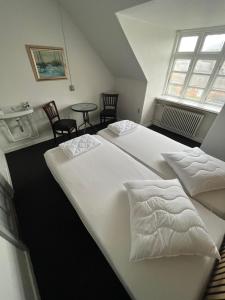 Folsted - Værelse 201 fri parkering