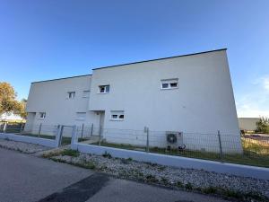 Villa Parndorf Lake 1 next to Outlet