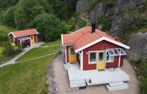 2 Bedroom Beautiful Home In Fjällbacka - Hällevadsholm