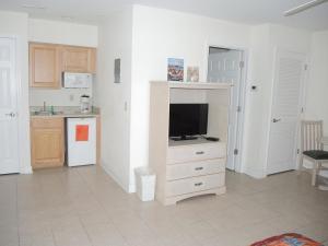 Golf Course Onsite Home 3008L with Pool