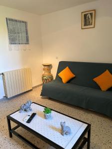 MAS CLEMENTINE GITES Appartements : photos des chambres