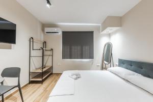 Lucas Central Stylish Studio