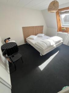 Folsted - Værelse 202 fri parkering