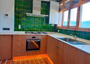 Les Voltes II - 3BD gem in hilltop wine village with amazing views