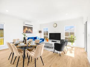 Brand New Comfy Home 4Bedroom designer furniture