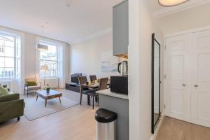 Dragon Suites - Edinburgh City Centre 2 Bed Apartment
