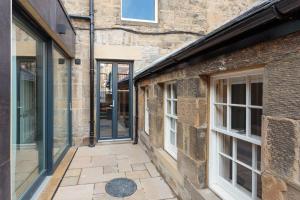Dragon Suites - Edinburgh City Centre 2 Bed Apartment