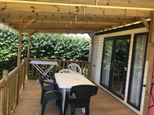 Chalets Les Pilotis Du Cognac : photos des chambres