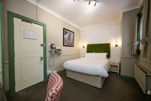 Double Room room in White Hart Newmarket by Marston's Inns