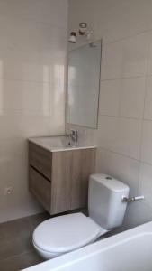 Appartements APPARTEMENT CENTRE-Bastia a une minute a pied du port : photos des chambres