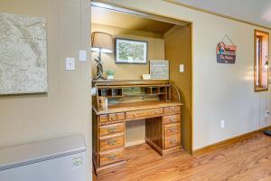 Family-Friendly House Fish, Hike, Bike and More!