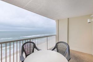 Royal Palms Condominiums