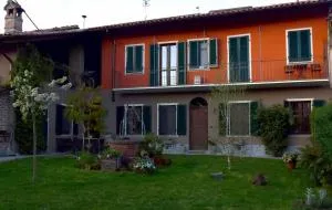 Scapa Da Ca' - Piobesi dʼAlba