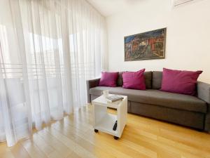 S`akvarel 1 - Private Garage