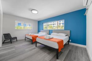 Outstanding oceanfront unit With Parking&Pool - M36