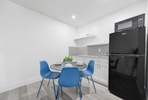 Outstanding oceanfront unit With Parking&Pool - M36