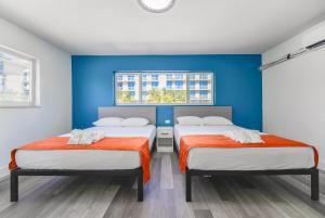 Outstanding oceanfront unit With Parking&Pool - M36