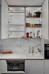 Mido Bird Luxury Apartment with Private Parking & Self Check-in