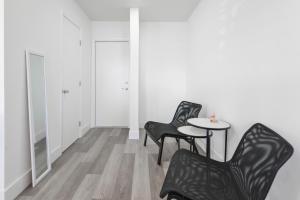 Unit with Balcony and Parking at the beach -M45