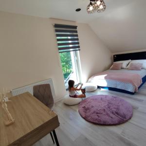 Chwilo Trwaj dom z jacuzzi, sauną i kominkiem z widokiem na góry Korbielów Pilsko