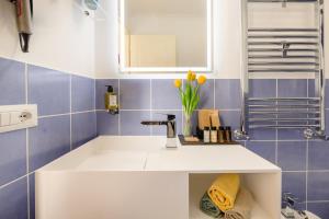 Napoli Centro Suite - Duomo Apartment