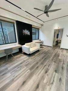 DELUXE VILLA 5 phòng ngủ 6 giường lớn