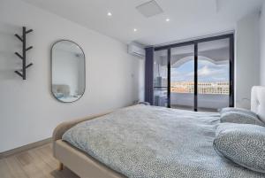 Deluxe Seaview Apartment