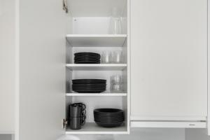 Upea yksiö joen läheisyydessä