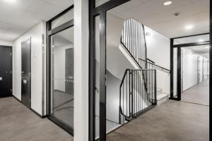 Upea yksiö joen läheisyydessä