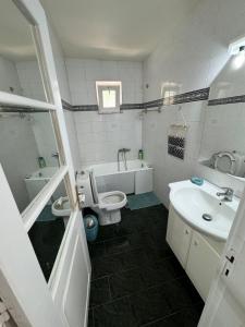 90m2 2 Bedroom Apartment in Myrina Center - Port of Myrina