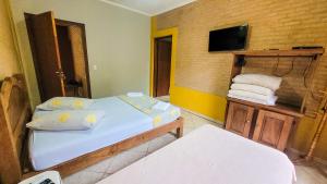 Pousada e Camping Claro Casa de Pedra de Delfinópolis -MG