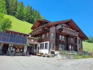 桑奈格度假屋 - 阿德尔博登