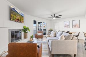 Old Town Oasis wHeated Pool, Hot Tub, & Fire Pit