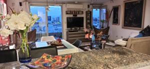 Fabuloso apartamento con terraza y asador propios