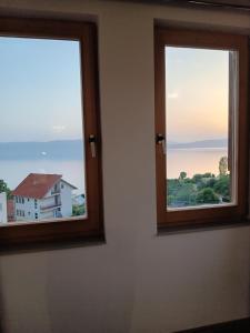 Ristos Guest House