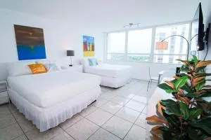 Castle 1608 Intracoastal Bay View Studio, Pool, Tennis, Beach Access & FREE Parking - Bailey Town