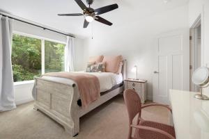 Hilltop Haven-5 Min to DT & UofA-Modern