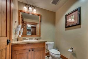 Catamount Lodge 103 by East West Hospitality