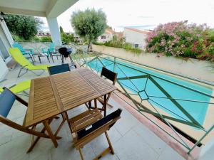 Appartement Logement entier avec piscine