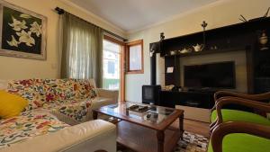 Apartamento há 500 mts da rua coberta