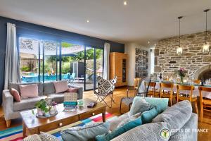 Maisons de vacances Magnifique demeure a 15 min des plages 12 adultes : photos des chambres