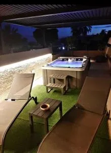 Villa Tea Fontane Bianche SR con jacuzzi e piscina privata - Villa Targia