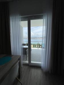 Seaesta Holidays Nika