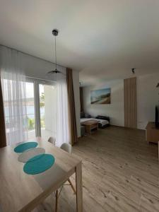 Seaesta Holidays Nika